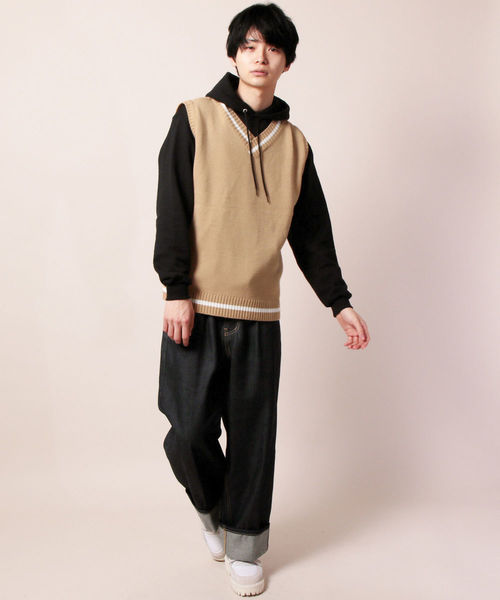 ASTRONOMY（アストロノミー）の「チルデンビッグシルエットニットベスト（ベスト・メンズ・ホワイト/ブラック/グレー/ブラウン/ベージュ/グリーン/ミント/ライトブルー/パープル/イエロー/ピンク/レッド/オレンジ/ネイビー・FREE）」の15枚目の写真