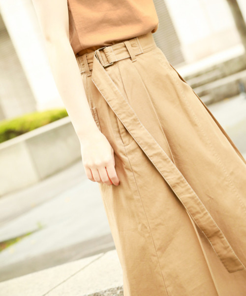 niko and...（ニコアンド）の「バックツイルインタックロングスカート（スカート・レディース・ブラック/ベージュ/グリーン・MEDIUM/LARGE）」の2枚目の写真