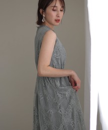 Frill vest pencil dress（ドレス）｜et.UNiVER（エトユニベール）の