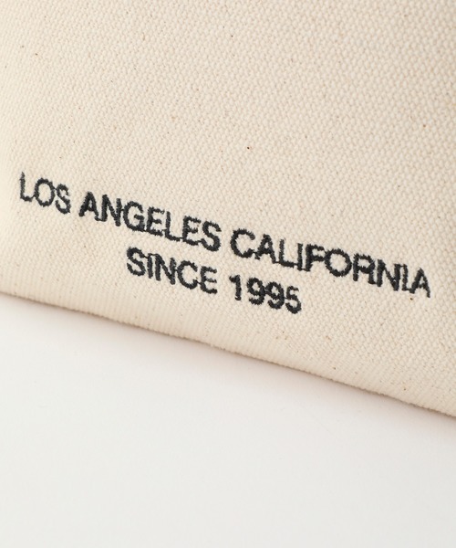 MILKFED.(ミルクフェド)の「BAR AND UNDER LOGO LUNCH TOTE /ロゴ キャンバス トートバッグ/ランチバッグ(トートバッグ・レディース・A/ライトピンク/レッド/ホワイト/ベージュ/ブラック/B/ネイビー/ライトパープル・ONE SIZE)」の11枚目の写真