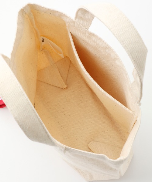 MILKFED.(ミルクフェド)の「BAR AND UNDER LOGO LUNCH TOTE /ロゴ キャンバス トートバッグ/ランチバッグ(トートバッグ・レディース・A/ライトピンク/レッド/ホワイト/ベージュ/ブラック/B/ネイビー/ライトパープル・ONE SIZE)」の12枚目の写真