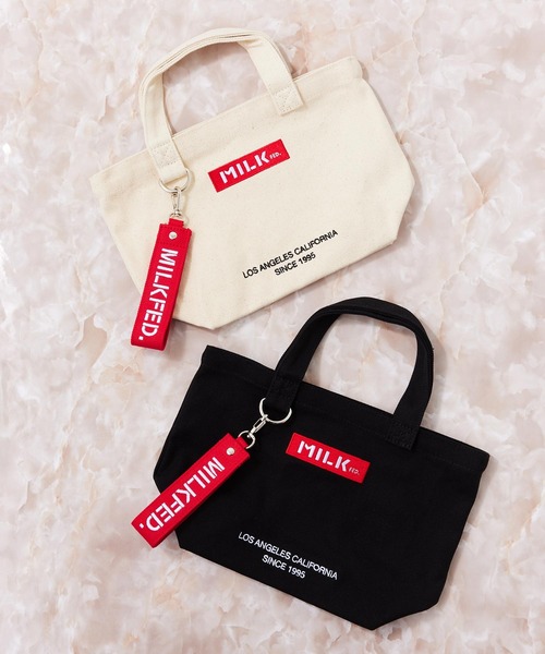 MILKFED.(ミルクフェド)の「BAR AND UNDER LOGO LUNCH TOTE /ロゴ キャンバス トートバッグ/ランチバッグ(トートバッグ・レディース・A/ライトピンク/レッド/ホワイト/ベージュ/ブラック/B/ネイビー/ライトパープル・ONE SIZE)」の18枚目の写真