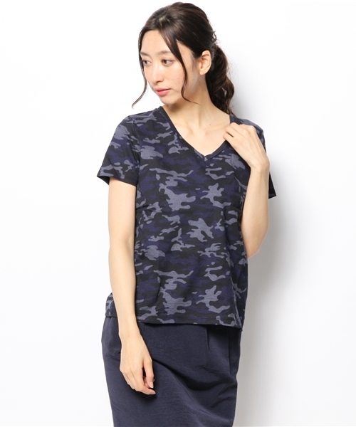 CIAOPANIC TYPY(チャオパニックティピー)の「VネックTシャツ(Tシャツ/カットソー・レディース・オリーブ/ブルー/ホワイト/ブラック・FREE)」の4枚目の写真