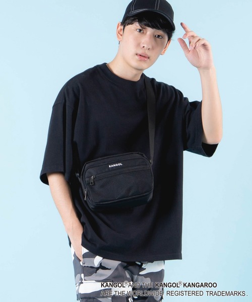 KANGOL（カンゴール）の「∴WEGO/KANGOL 別注メッシュショルダーバッグ（ショルダーバッグ・メンズ・ベージュ/ブラック・FREE）」の2枚目の写真