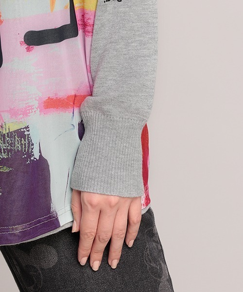 Desigual(デシグアル)の「ライトゲージプルオーバー HAMILTON(ニット/セーター・レディース・ブラック・2L/L/M/S)」の13枚目の写真