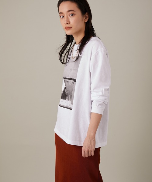 ADAM ET ROPE'（アダムエロペ）の「【Roberta Bayley】ロングTシャツ（Tシャツ/カットソー・レディース・ホワイト/ホワイト系その他・FREE）」の16枚目の写真