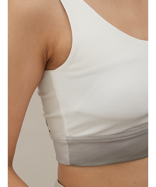 emmi（エミ）の「【emmi yoga】グラデーションブラトップ（チューブトップ・レディース・ライム/グレー・1/0）」の11枚目の写真