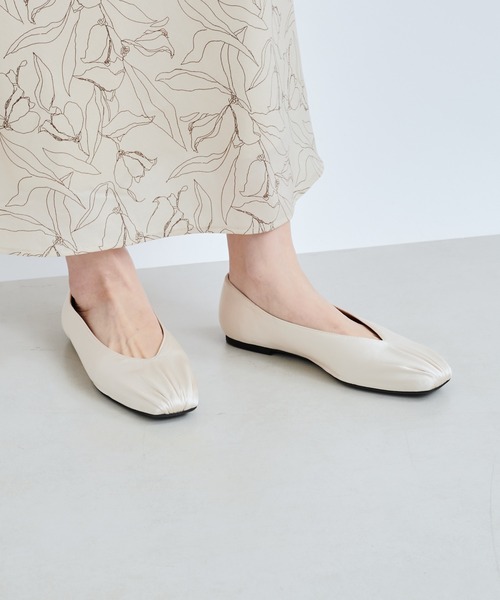 DouDou（ドゥドゥ）の「サテンバレエシューズ（バレエシューズ・レディース・キナリ/ブラック/ベージュ・S/M/L）」の4枚目の写真