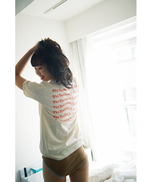 STOCK（ストック）の「I LOVE YOU MORE TEE（Tシャツ/カットソー・レディース・キナリ・S/XL）」の5枚目の写真