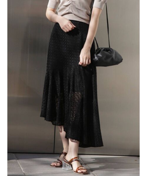dazzlin（ダズリン）の「スロープラインレーススカート（スカート・レディース・ブラック/グレー/オフホワイト/グリーン・FREE）」の2枚目の写真