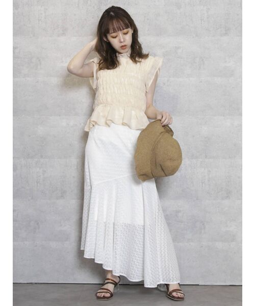 dazzlin（ダズリン）の「スロープラインレーススカート（スカート・レディース・ブラック/グレー/オフホワイト/グリーン・FREE）」の5枚目の写真