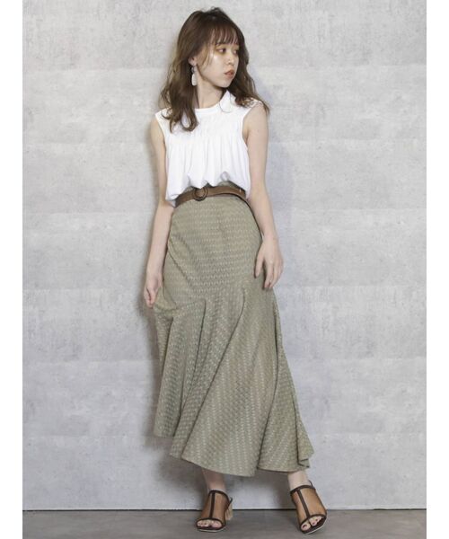 dazzlin（ダズリン）の「スロープラインレーススカート（スカート・レディース・ブラック/グレー/オフホワイト/グリーン・FREE）」の6枚目の写真