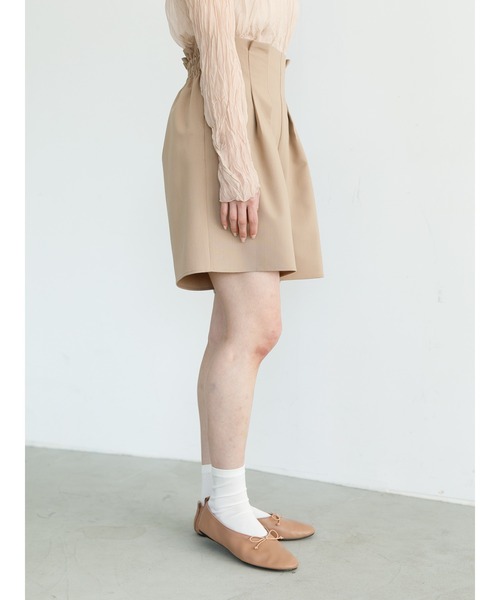SLURR（スラ―）の「タックフレアショートパンツ（その他パンツ・レディース・ブラック/ベージュ/アイボリー・FREE）」の17枚目の写真