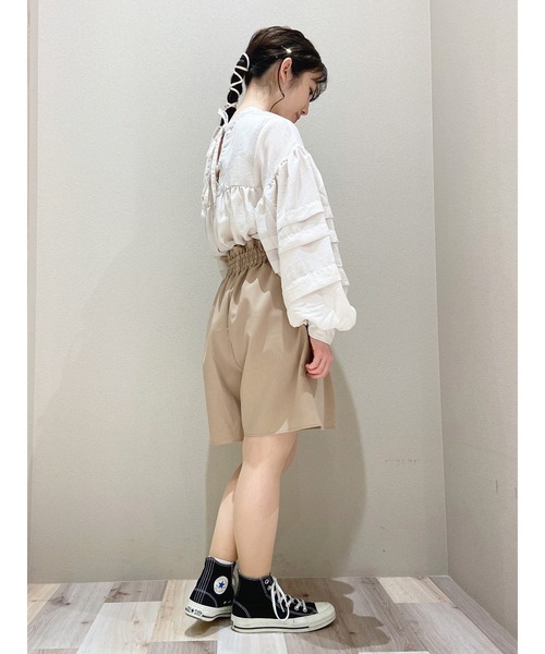 SLURR（スラ―）の「タックフレアショートパンツ（その他パンツ・レディース・ブラック/ベージュ/アイボリー・FREE）」の4枚目の写真