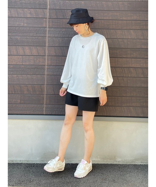 SLURR（スラ―）の「タックフレアショートパンツ（その他パンツ・レディース・ブラック/ベージュ/アイボリー・FREE）」の8枚目の写真