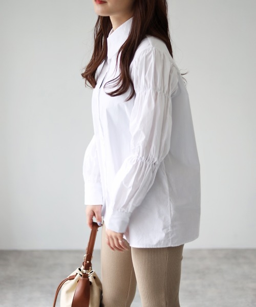 4youstory（フォーユーストーリー）の「袖シャーリングシャツ（シャツ/ブラウス・レディース・ホワイト/ブラック・FREE）」の9枚目の写真
