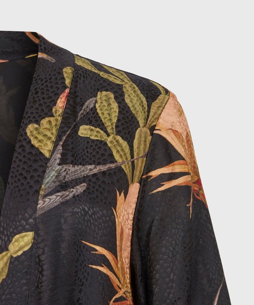 ALLSAINTS（オールセインツ）の「CARINE NOLINA SILK BLEND KIMONO | CARINE NOLINA シルク ブレンド キモノ（その他アウター・レディース・ブラック・6/8/2/4）」の7枚目の写真