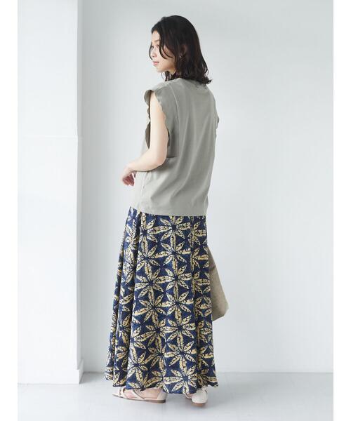 Sugar spoon（シュガースプーン）の「・SUGAR SPOON フリルノースリＴシャツ＊（Tシャツ/カットソー・レディース・チャコールグレー/ブラック/ブラウン/オフホワイト/カーキ/オレンジ・FREE）」の13枚目の写真