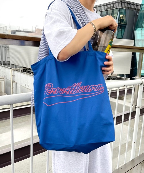 WHO'S WHO gallery（フーズフーギャラリー）の「【KOOKY'N/クーキー】スタジアムトート（トートバッグ・メンズ・ホワイト/ブラック/グリーン/ブルー/イエロー/レッド・FREE）」の5枚目の写真