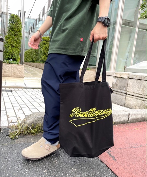 WHO'S WHO gallery（フーズフーギャラリー）の「【KOOKY'N/クーキー】スタジアムトート（トートバッグ・メンズ・ホワイト/ブラック/グリーン/ブルー/イエロー/レッド・FREE）」の3枚目の写真