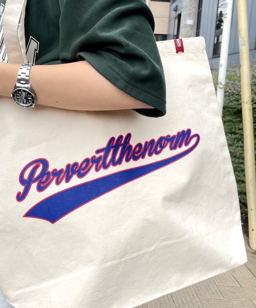 WHO'S WHO gallery（フーズフーギャラリー）の「【KOOKY'N/クーキー】スタジアムトート（トートバッグ・メンズ・ホワイト/ブラック/グリーン/ブルー/イエロー/レッド・FREE）」の15枚目の写真