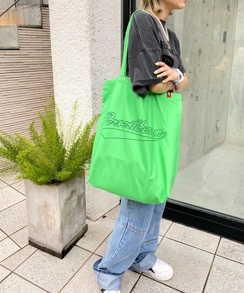 WHO'S WHO gallery（フーズフーギャラリー）の「【KOOKY'N/クーキー】スタジアムトート（トートバッグ・メンズ・ホワイト/ブラック/グリーン/ブルー/イエロー/レッド・FREE）」の17枚目の写真