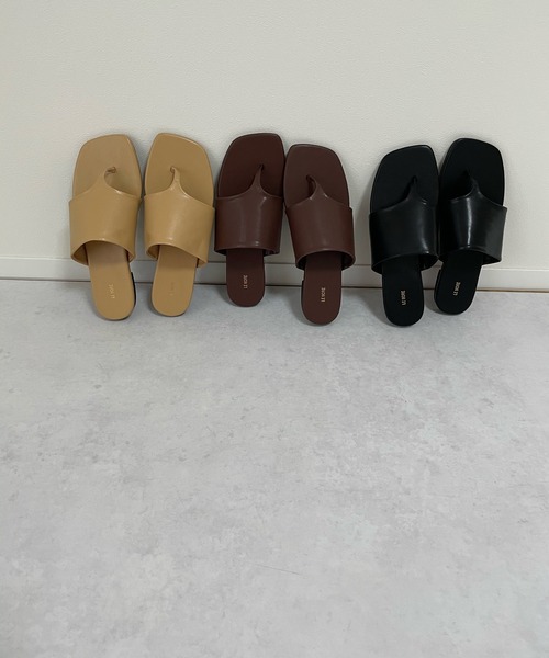 LE MORE(リモア)の「フラットトングサンダル(サンダル・レディース・ブラック/ブラウン/ベージュ・S/L/M)」の4枚目の写真