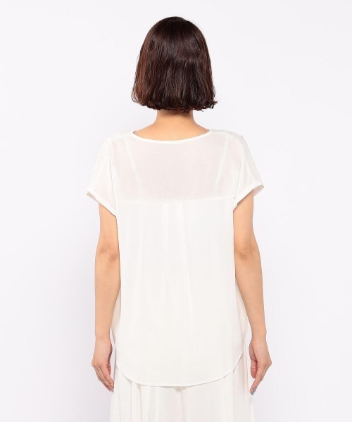 MEW'S REFINED CLOTHES（ミューズリファインドクローズ）の「美シルエット抜き衿ブラウス（シャツ/ブラウス・レディース・ホワイト/ブラック/ブラウン系その他・MEDIUM）」の7枚目の写真