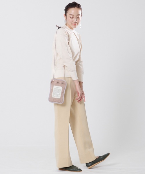 THEATRE PRODUCTS（シアタープロダクツ）の「キルティングシートバッグ Ssize（ショルダーバッグ・レディース・ホワイト/ブラック/ベージュ/グリーン・FREE）」の12枚目の写真