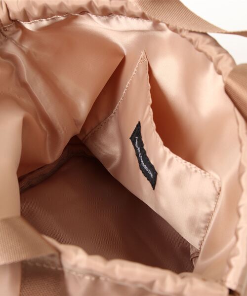 ACCOMMODE（アコモデ）の「ベルクロワッペンショルダーバッグ（ショルダーバッグ・レディース・カーキ/ベージュ/ブラック・FREE）」の9枚目の写真