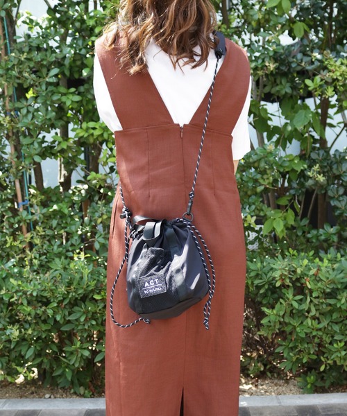 ACCOMMODE（アコモデ）の「ベルクロワッペンショルダーバッグ（ショルダーバッグ・レディース・カーキ/ベージュ/ブラック・FREE）」の13枚目の写真