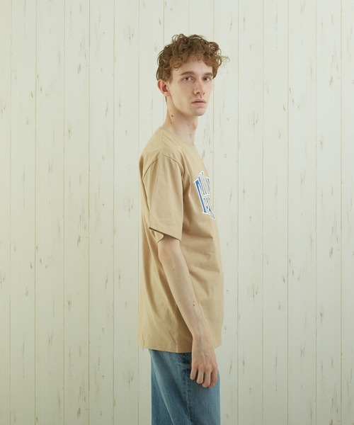 TONE SELECT WEAR(トーンセレクトウェア)の「【TONE BY AS】カレッジプリントTEE(BL)(Tシャツ/カットソー・メンズ・ベージュ/杢グレー/スミクロ・MEDIUM/LARGE)」の11枚目の写真