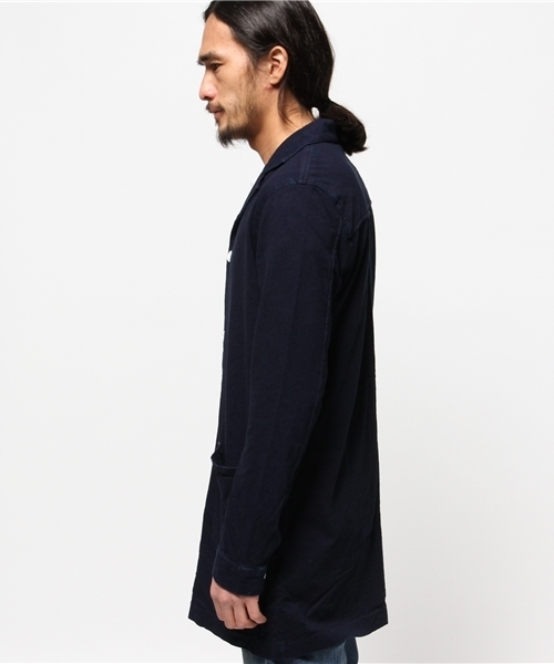 WEGO（ウィゴー）の「WEGO/カットデニムショップコート（ステンカラーコート・メンズ・ダークインディゴブルー/インディゴブルー・MEDIUM/LARGE）」の4枚目の写真