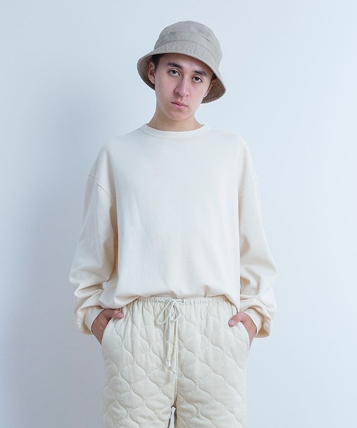 Universal Style Wear(ユニバーサルスタイルウェア)の「Universal Style Wear ヘビースムース サイドタック ロンT(Tシャツ/カットソー・メンズ・グレイッシュベージュ/ブラック/ホワイト/オリーブ・MEDIUM/LARGE/X-LARGE)」の1枚目の写真