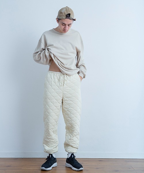 Universal Style Wear(ユニバーサルスタイルウェア)の「Universal Style Wear ヘビースムース サイドタック ロンT(Tシャツ/カットソー・メンズ・グレイッシュベージュ/ブラック/ホワイト/オリーブ・MEDIUM/LARGE/X-LARGE)」の18枚目の写真