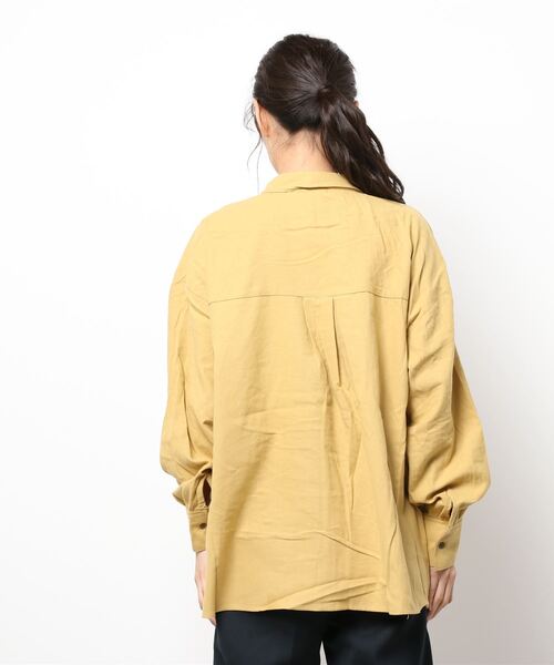 TINA:JOJUN(ティーナジョジュン)の「ちび衿プレート付き 起毛シャツ TINA:JOJUN(シャツ/ブラウス・レディース・イエロー/アイボリー・M)」の9枚目の写真