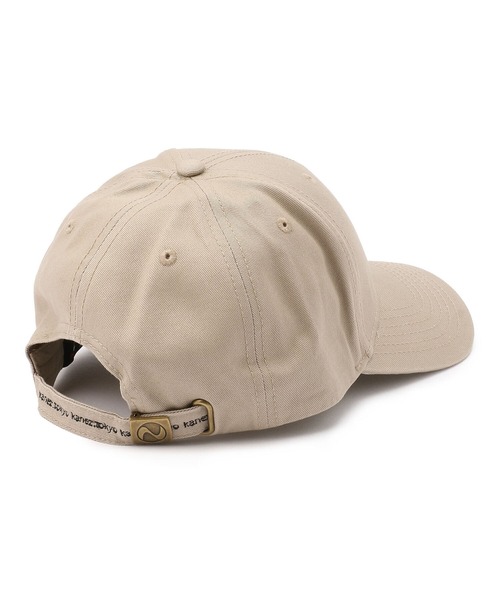 L.H.P Private Brand（エルエイチピープライベートブランド）の「KaneZ/ケインズ/ワンポイント刺繍キャップ/MR.YING YANG CAP（キャップ・メンズ・ベージュ/カーキ・FREE）」の7枚目の写真