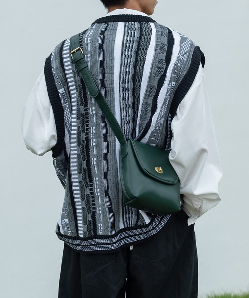 kutir（クティール）の「レトロショルダーバッグ（ショルダーバッグ・メンズ・ブラック/グリーン/ダークブラウン/イエロー・FREE）」の8枚目の写真