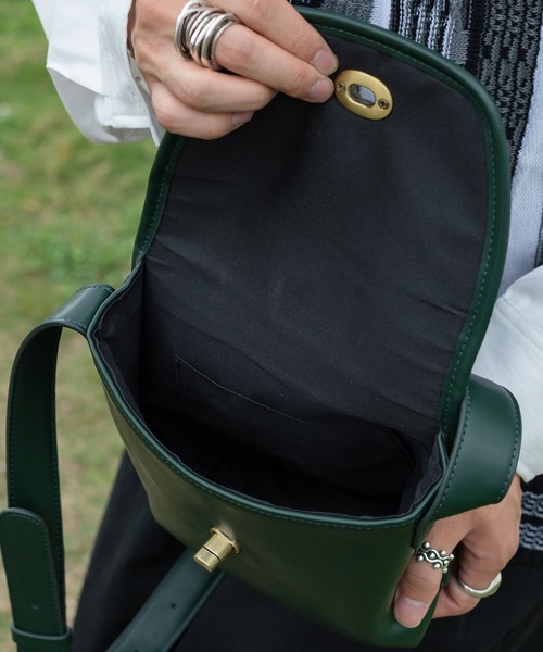 kutir（クティール）の「レトロショルダーバッグ（ショルダーバッグ・メンズ・ブラック/グリーン/ダークブラウン/イエロー・FREE）」の7枚目の写真