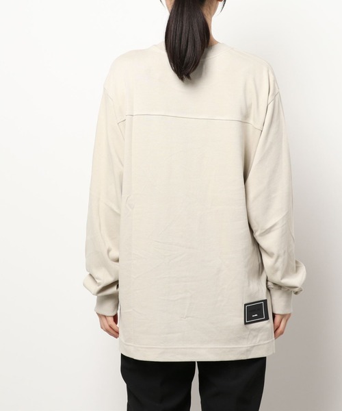 WHITELAND（ホワイトランド）の「WHITELAND/ホワイトランド/タグロングスリーブTシャツ/TAG LS/TEE（Tシャツ/カットソー・レディース・ベージュ/チャコール・FREE）」の5枚目の写真
