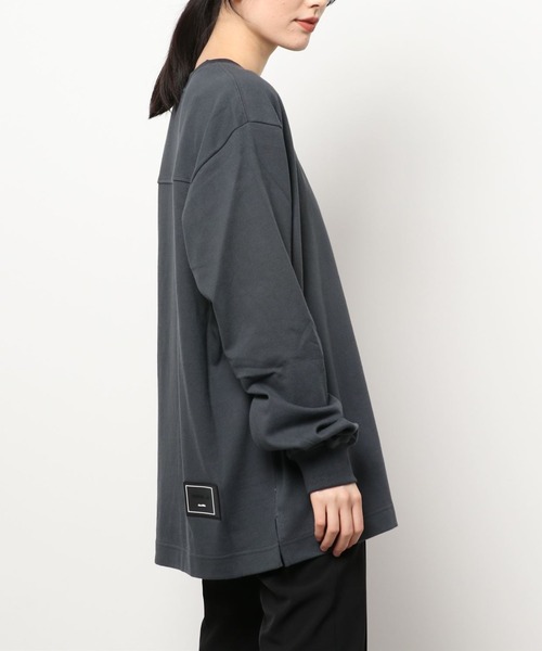 WHITELAND（ホワイトランド）の「WHITELAND/ホワイトランド/タグロングスリーブTシャツ/TAG LS/TEE（Tシャツ/カットソー・レディース・ベージュ/チャコール・FREE）」の3枚目の写真