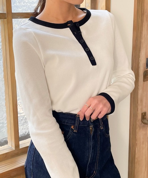 junoah(ジュノア)の「配色ヘンリーネックリブトップス(Tシャツ/カットソー・レディース・ホワイト/ブラック/ブルー/グリーン/ミント/クリーム/ピンクベージュ・MEDIUM/LARGE/X-LARGE)」の15枚目の写真