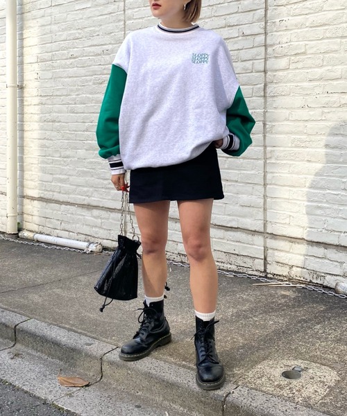 WHO'S WHO gallery（フーズフーギャラリー）の「【SLOPPY/スロッピー】バイカラーラインリブクルー（スウェット・レディース・サックスブルー/オートミール/ネイビー/グリーン・FREE）」の21枚目の写真