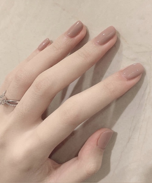 CERCA（チェルカ）の「LUON/貼るだけ簡単装着 ワンカラーハンドネイルチップ（ネイルシール/ネイルチップ・レディース・ブラック/ベージュ/パープル/ブラウン/レッド/ピンク/ブルー/ピンク系その他2/ホワイト/ライトピンク・FREE）」の4枚目の写真