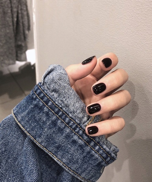 CERCA（チェルカ）の「LUON/貼るだけ簡単装着 ワンカラーハンドネイルチップ（ネイルシール/ネイルチップ・レディース・ブラック/ベージュ/パープル/ブラウン/レッド/ピンク/ブルー/ピンク系その他2/ホワイト/ライトピンク・FREE）」の3枚目の写真