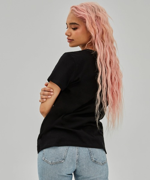 Guess（ゲス）の「GUESS Originals Bear Kaira Easy Tee（Tシャツ/カットソー・レディース・ホワイト/ブラック/ライトピンク・SMALL/MEDIUM/LARGE/X-SMALL）」の9枚目の写真