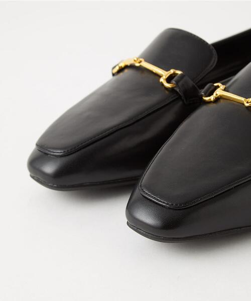 green label relaxing（グリーンレーベルリラクシング）の「スクエア ビット ローファー -撥水-（ローファー・レディース・ブラック/オフホワイト・22.5cm/23cm/23.5cm/24cm/24.5cm/25cm/25.5cm）」の12枚目の写真