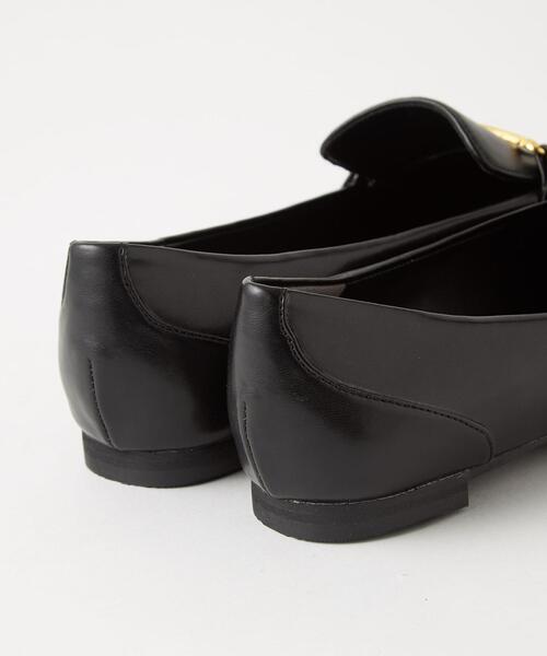 green label relaxing（グリーンレーベルリラクシング）の「スクエア ビット ローファー -撥水-（ローファー・レディース・ブラック/オフホワイト・22.5cm/23cm/23.5cm/24cm/24.5cm/25cm/25.5cm）」の4枚目の写真