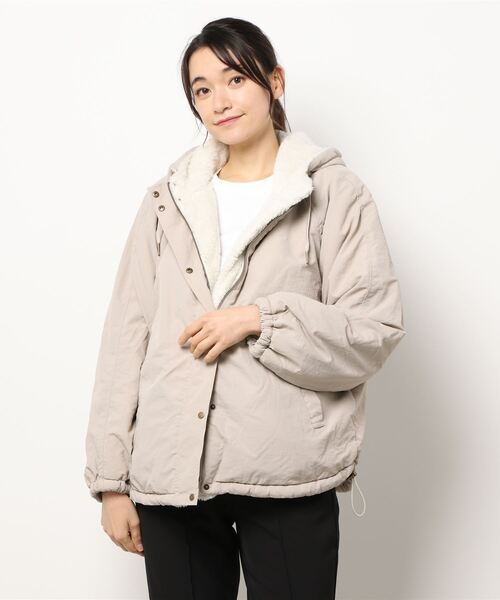 Samansa Mos2 blue（サマンサモスモスブルー）の「リバーシブルボアマウンテンパーカー（マウンテンパーカー・レディース・グレー/ブラック/ライトベージュ・ﾌﾘ-）」の10枚目の写真