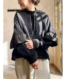 BEARDSLEY | 腕を動かすたびに変わるシルエット　中はもこもこあたたかい裏毛フリルブルゾン(ブルゾン)